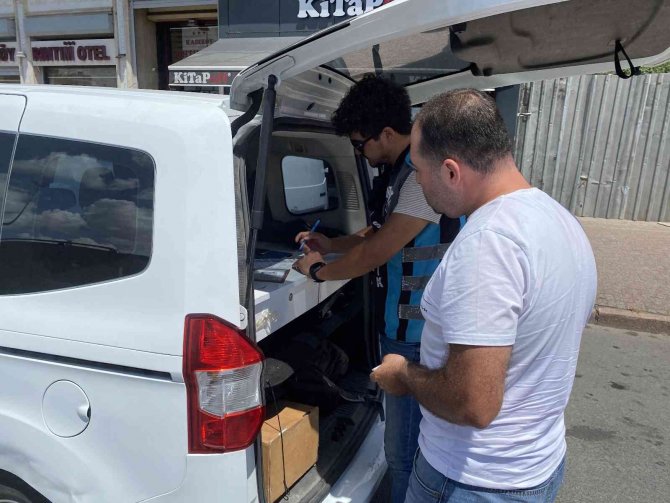 Kadıköy’de taksi denetiminde ceza kesilen sürücü: “Allah’tan gelen sorunum var”