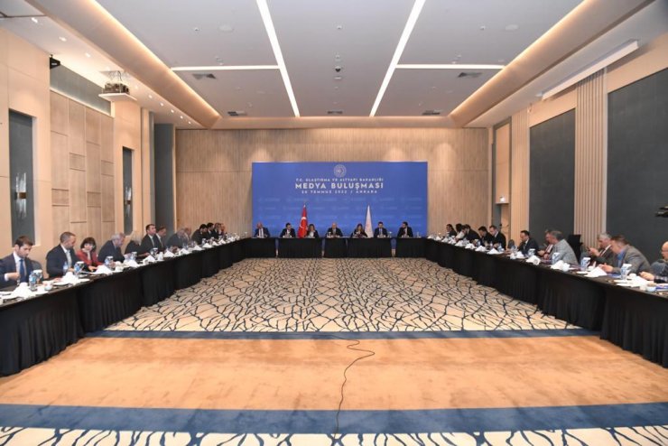 Karaismailoğlu:183 milyar dolarlık yatırımın yüzde 20'si yap-işlet-devret projesi