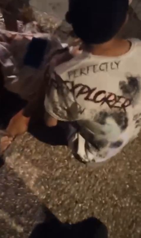 Kavgada bıçaklanan genç ağır yaralandı