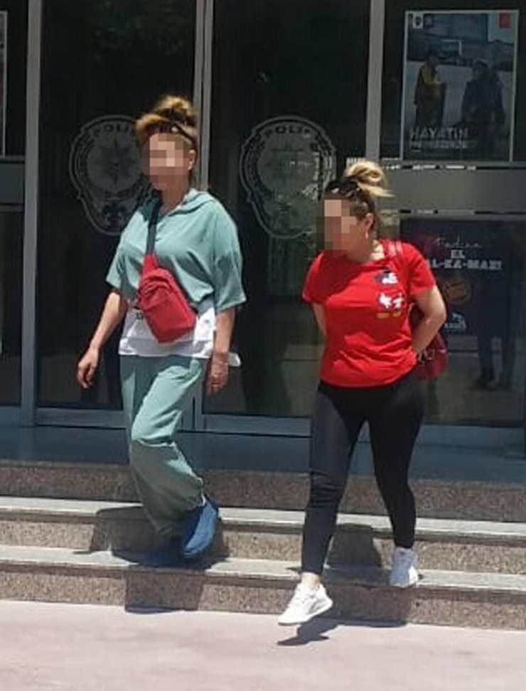 Manisa'da fuhuş operasyonunda yakalanan Kırgız 2 kadına sınır dışı