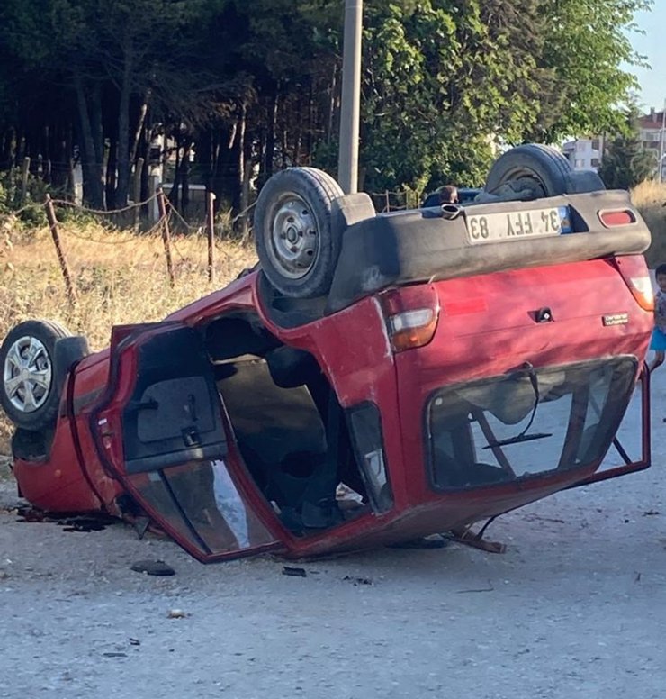 Otomobil takla attı: 1 ölü, 2 yaralı