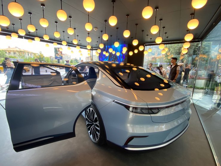 TOGG'a vatandaşlardan yoğun ilgi