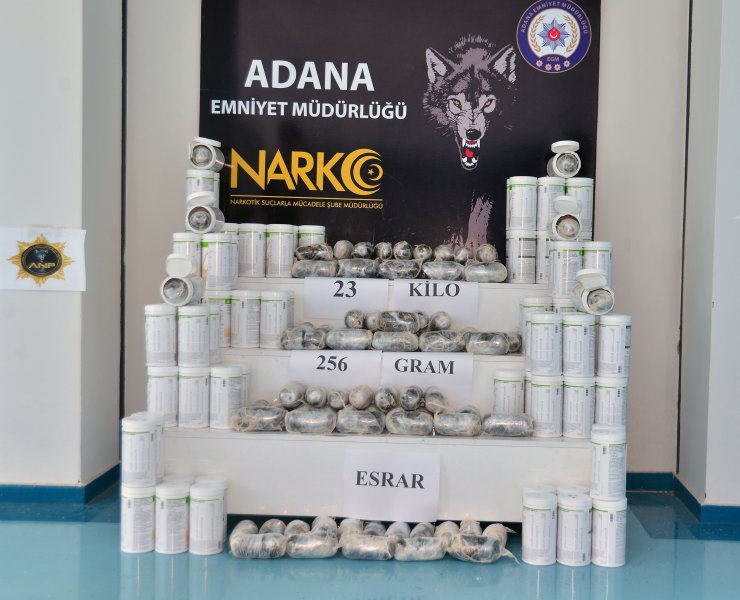 23 kilo esrarla yakalandı; 'Adana sıcağını merak edip, gezmeye geldim' dedi