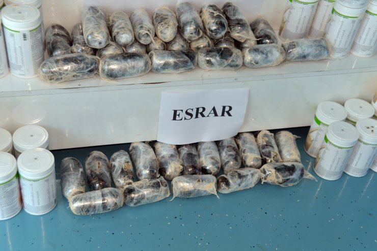 23 kilo esrarla yakalandı; 'Adana sıcağını merak edip, gezmeye geldim' dedi
