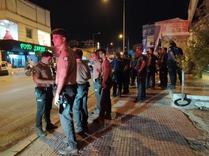 Adana’da düğünde silahlı ve bıçaklı kavga: 2 yaralı