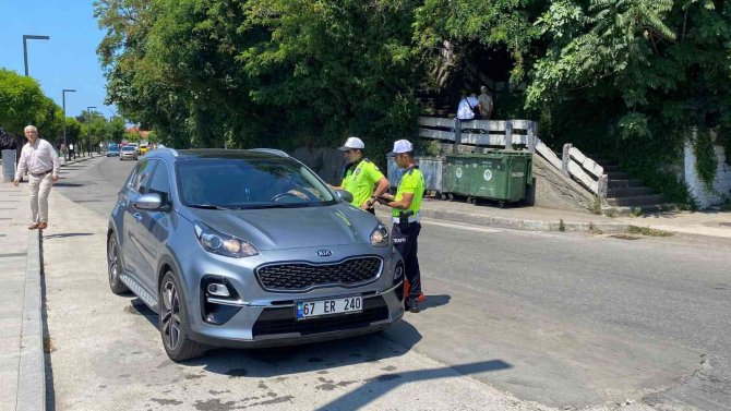 Araçları tek tek sorguladılar, kurallara uymayanlara cezai işlem uyguladılar