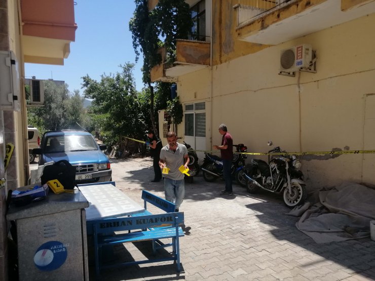 Berber dükkanının önünde vuruldu, saldırgan dayısı çıktı