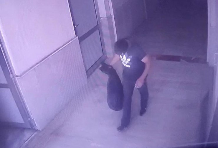 Camilerden, 'abdest alma' bahanesiyle musluk çalan 2 şüpheli yakalandı