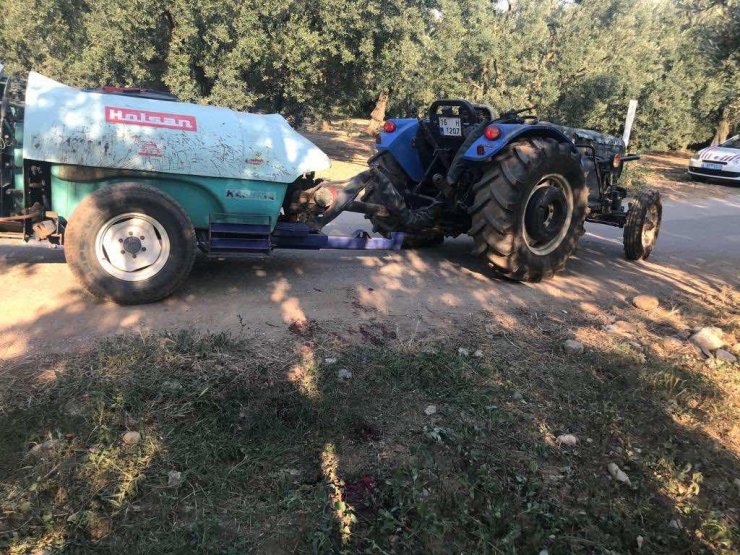 Dedesinin kullandığı traktörden düşüp öldü