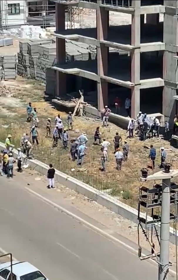 İnşaatın 4'üncü katından düşen usta öldü