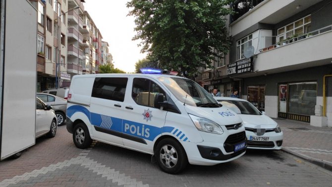 Kahvehanede iki grup birbirine girdi