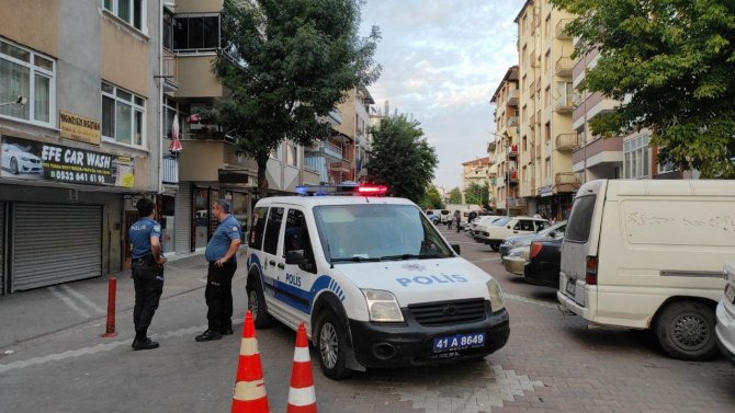 Kahvehanede iki grup birbirine girdi