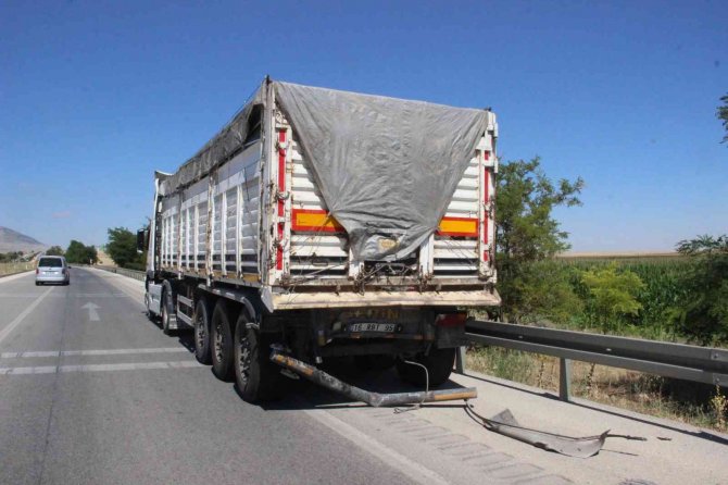 Karaman-Konya karayolunda can pazarı: 1’i bebek 3 ağır yaralı