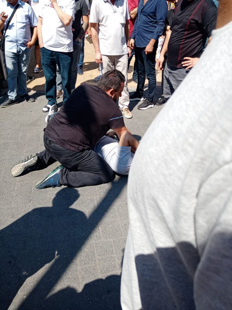 Kendisini dolandırdığını iddia ettiği şüpheliyi yatırıp polise teslim etti