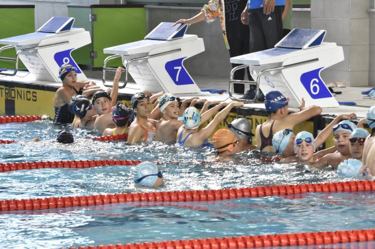 Konya Olimpik Yüzme Havuzu, Kasapoğlu'nun katılımıyla açıldı