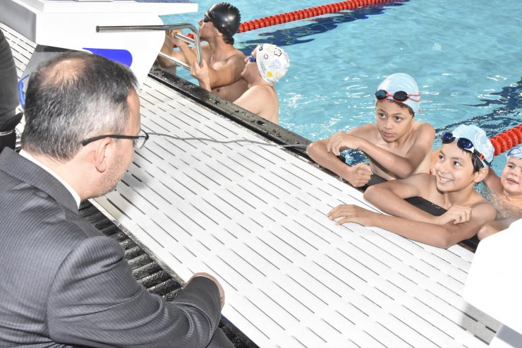 Konya Olimpik Yüzme Havuzu, Kasapoğlu'nun katılımıyla açıldı