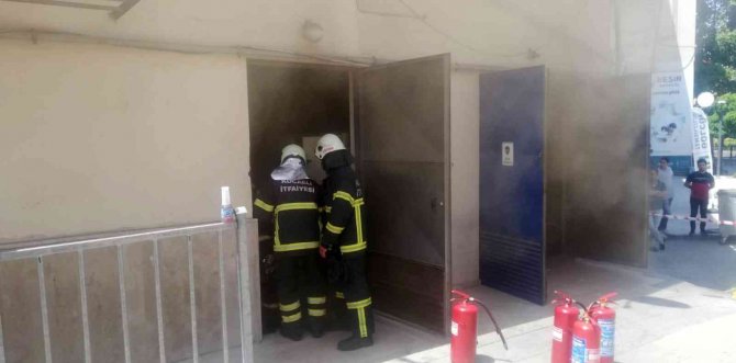 Patlayan trafo yangın çıkardı