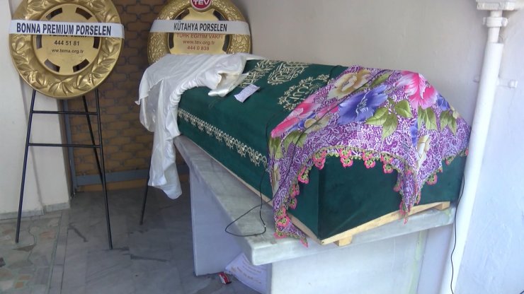 Pınar Damar gelinlikle son yolculuğuna uğurlandı