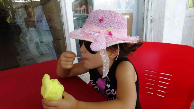 Sıcaklar arttı limon dondurmasında üretim katlandı