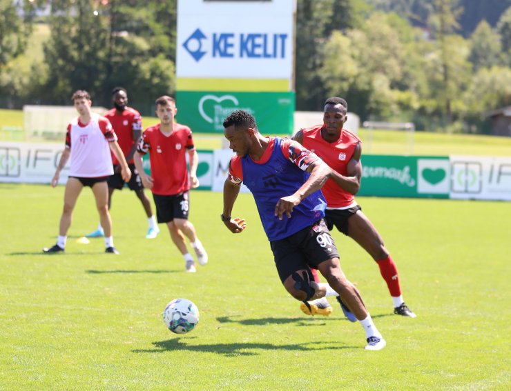 Sivasspor'un Avusturya kampı sürüyor