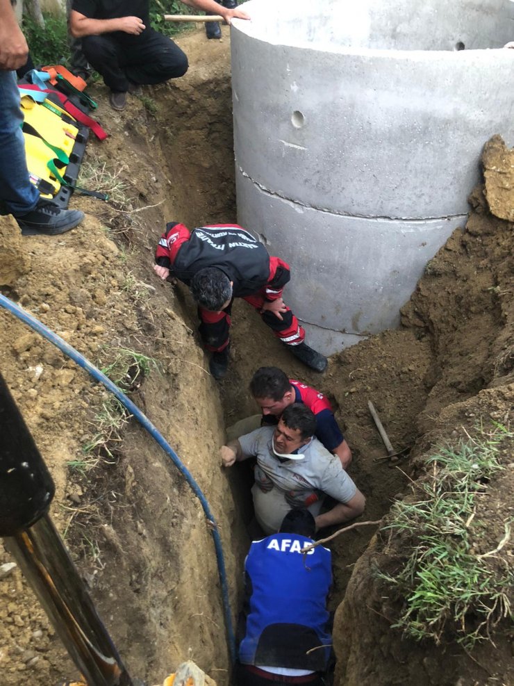 Su kuyusunda toprak altında kaldı