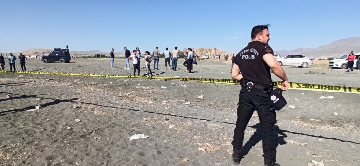 Van Gölü'ne giren 3 çocuk hayatını kaybetti