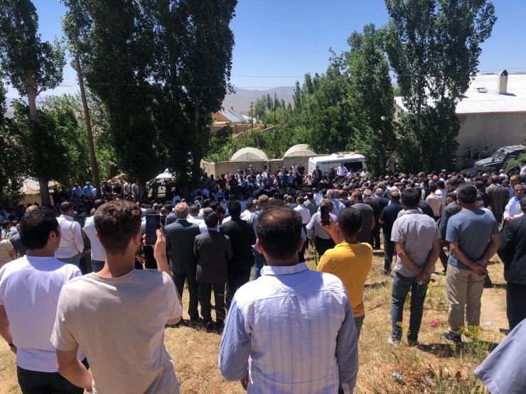 Yayladaki silahlı kavgada ölen 4 kişi toprağa verildi; 7 gözaltı