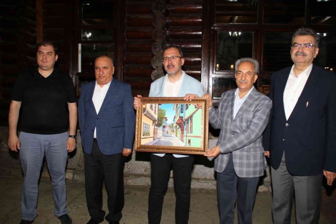 Bakan Kasapoğlu Akşehir’de incelemelerde bulundu