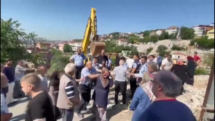 Beykoz'da olaylı yıkım