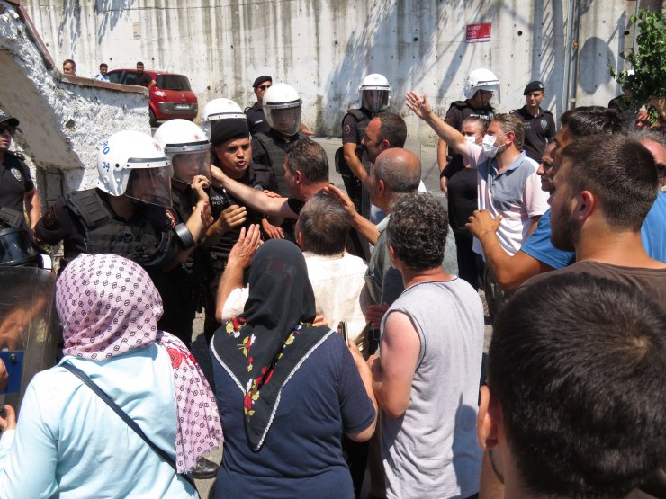 Beykoz'da olaylı yıkım