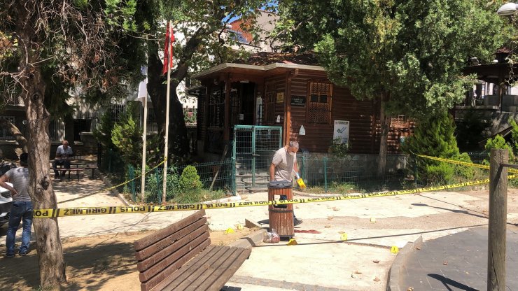 Davasını geri çekmeyen muhtarı vurdu; elinde silahla kaçarken yakalandı