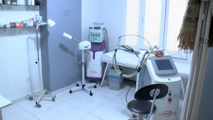 Esenyurt'ta kaçak muayenehaneye baskın