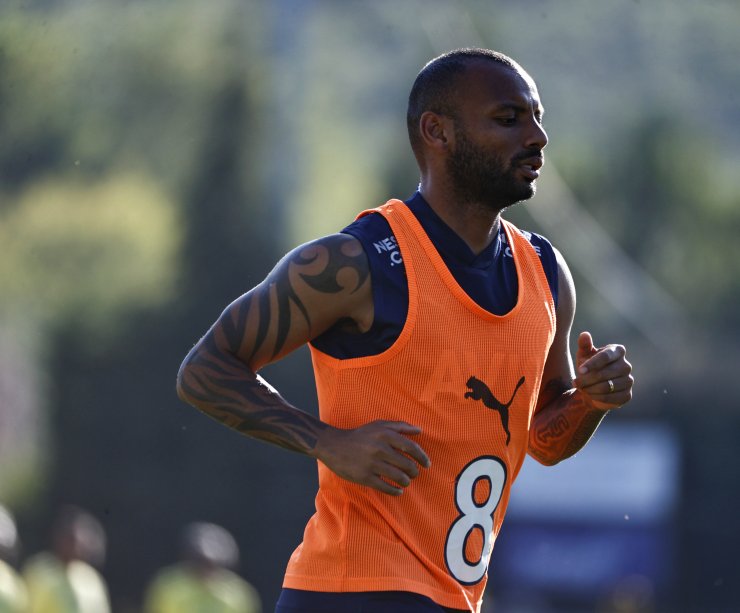 Fenerbahçe’de Joao Pedro, ilk antrenmanına çıktı