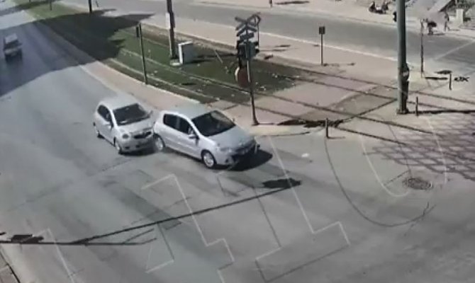 Gaziantep’teki trafik kazaları kameraya yansıdı