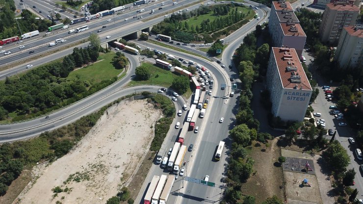 Gümrük Müdürlüğü önünde TIR kuyruğu...