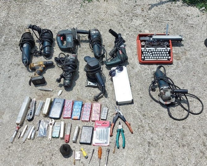 İş yerinden bilgisayar ve iş makineleri çalan 3 şahıs tutuklandı