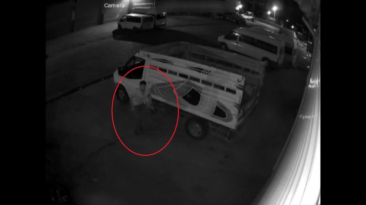 Kazalı araçların 60 bin TL'lik motor aksamının çalındığı 47 gün sonra fark edildi