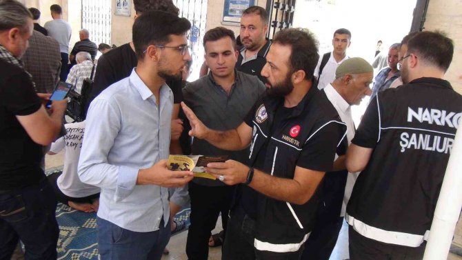 Narko polisler uyuşturucu bağımlığına dikkat çekti