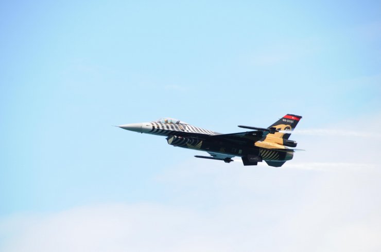 SOLOTÜRK'den gösteri uçuşu