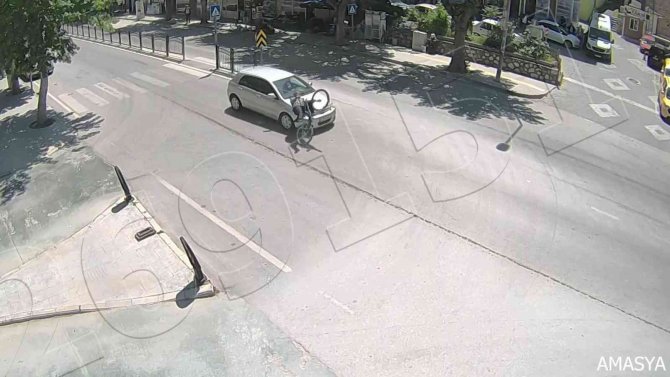 Amasya’daki feci kazalar polis kameralarına yansıdı