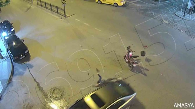 Amasya’daki feci kazalar polis kameralarına yansıdı