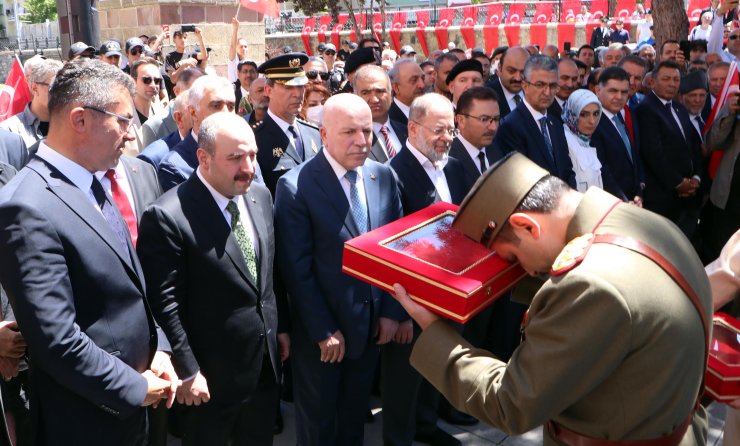 Bakan Varank: Her tökezlediğimizde küllerimizden tekrar doğduk