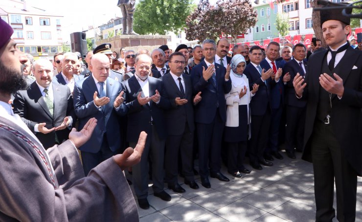 Bakan Varank: Her tökezlediğimizde küllerimizden tekrar doğduk