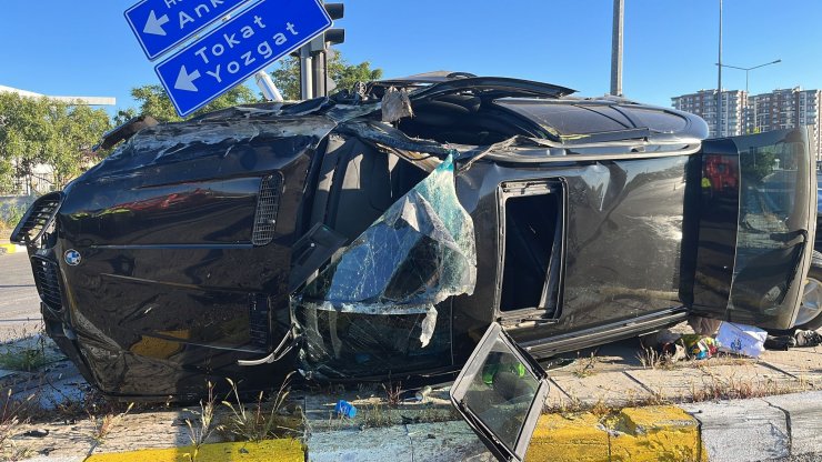 Cip ile otomobil çarpıştı: 1 ölü, 2 yaralı