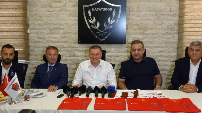 Hatayspor'dan, Cumhuriyet'in 100. yılına özel forma