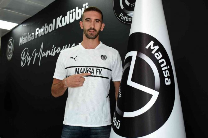 Kosovalı savunma oyuncusu David Domgjoni Manisa FK’da