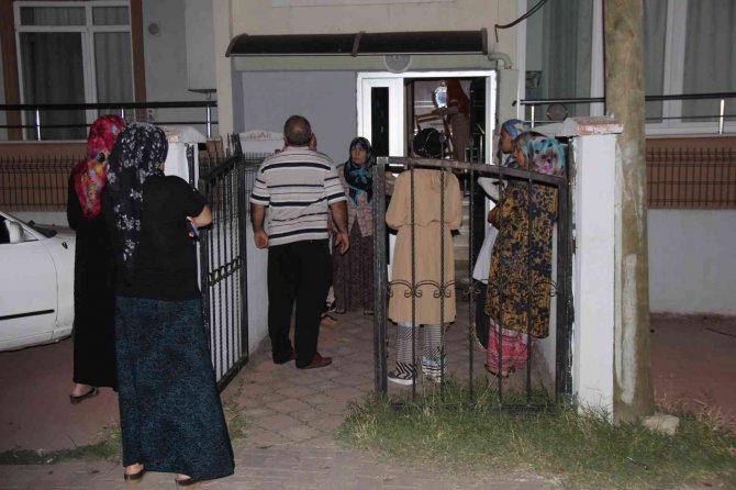 Oturdukları balkon çöken çift neye uğradığı şaşırdı