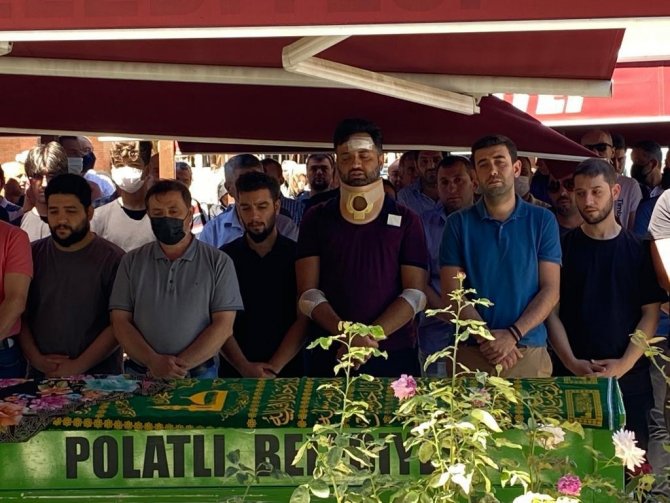 Başkentteki trafik kazasında hayatını kaybeden anne ile kızı toprağa verildi