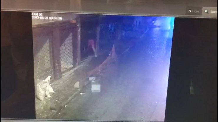 Beyoğlu'nda biber gazlı gasp