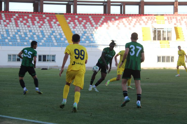 Denizlispor, Metalist Kharkiv ile golsüz berabere kaldı